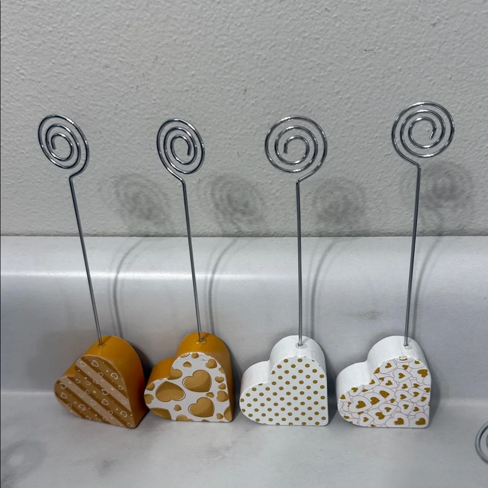 Heart-Shaped Photo Holder Set in Yellow and White